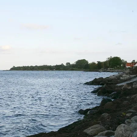 Three-bedroom Holiday In 2 度假居 Strøby Ladeplads