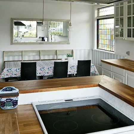 Three-bedroom Holiday In 2